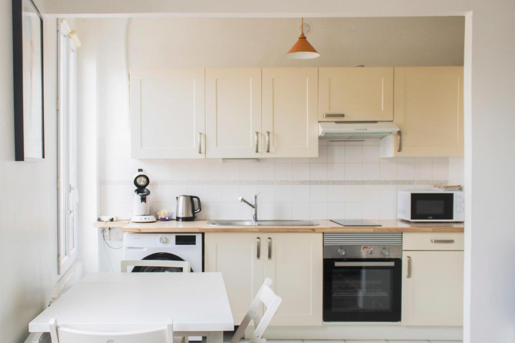 Cozy Apartment At The Gates Of Paris Le Pre-Saint-Gervais ภายนอก รูปภาพ