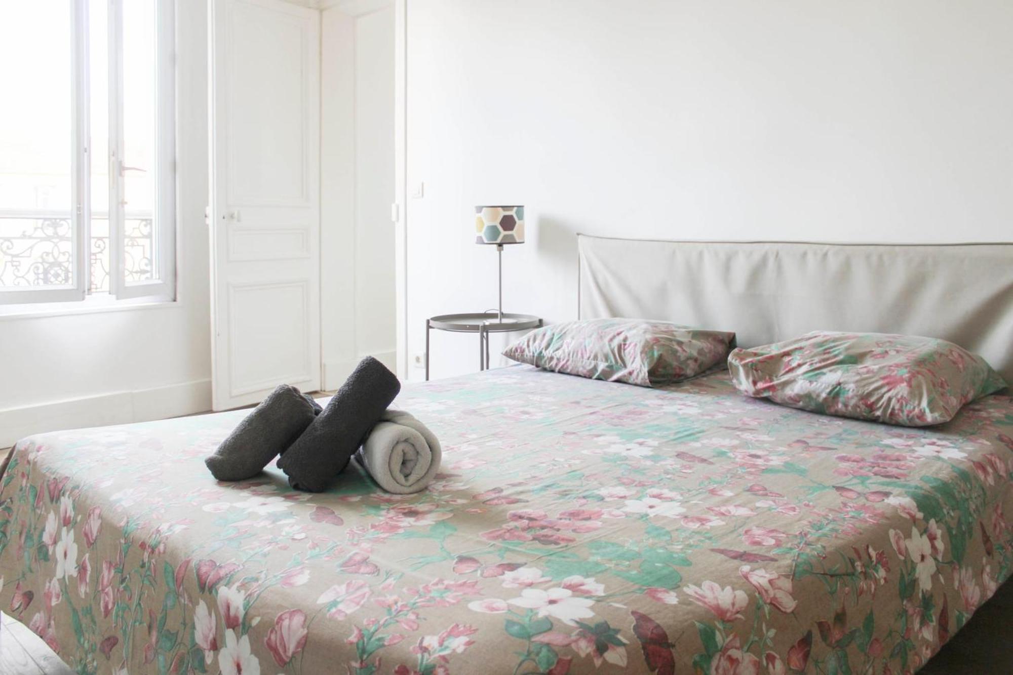 Cozy Apartment At The Gates Of Paris Le Pre-Saint-Gervais ภายนอก รูปภาพ